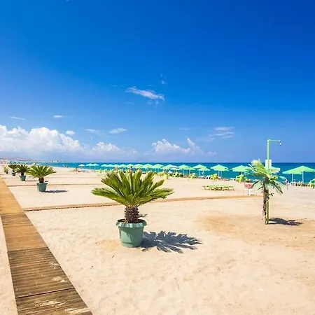 Διαμέρισμα 2 Min From *