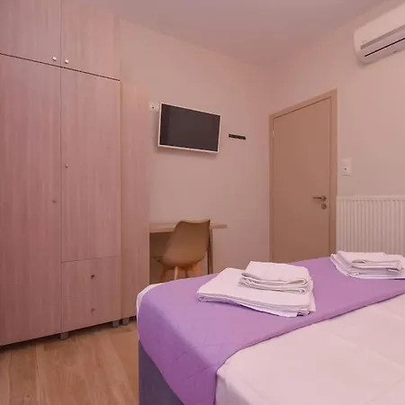 2 Min From * Rethymno